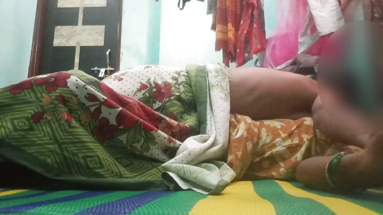 Futai hardcore cu bhabhi indiană desi înainte de căsătorie