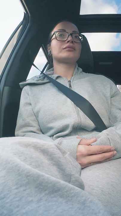 Mandy Gives Blowjob in the Car Then Gets Fucked in the Ass!