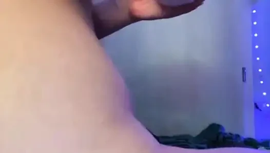 Büyük dildo sikişiyor jucielussie ile anal yakın çekim
