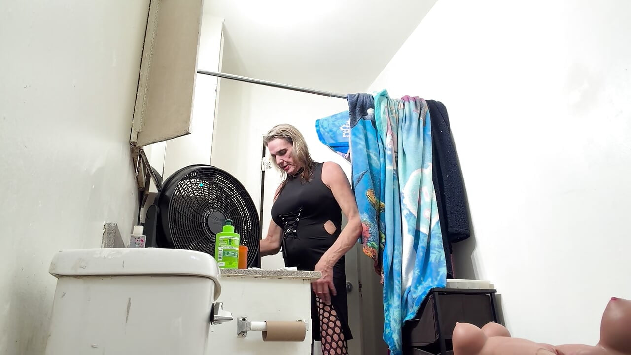 lizzy yum SD February 2026 post op shemale masturbating dilating dildo edging sex toy pussy sex doll #190