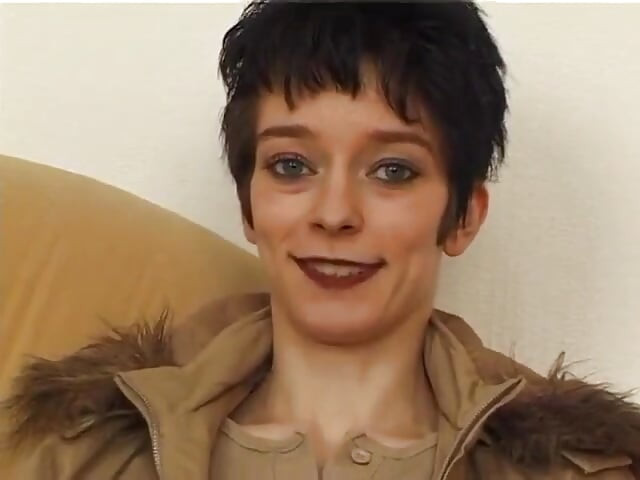 Susi 45, milf plays alone at home vintage