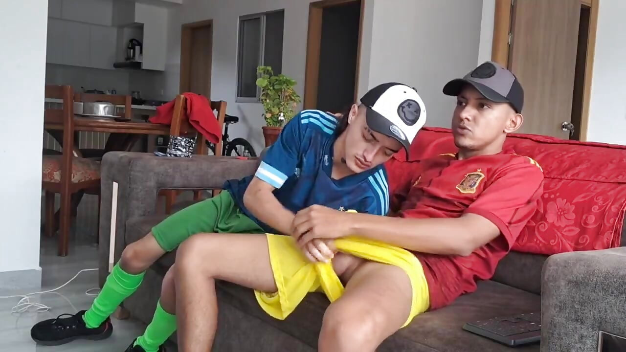 Friends eats your English teacher's dick