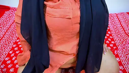 Müslüman Arap üvey anne büyük göt canlı gösteri!