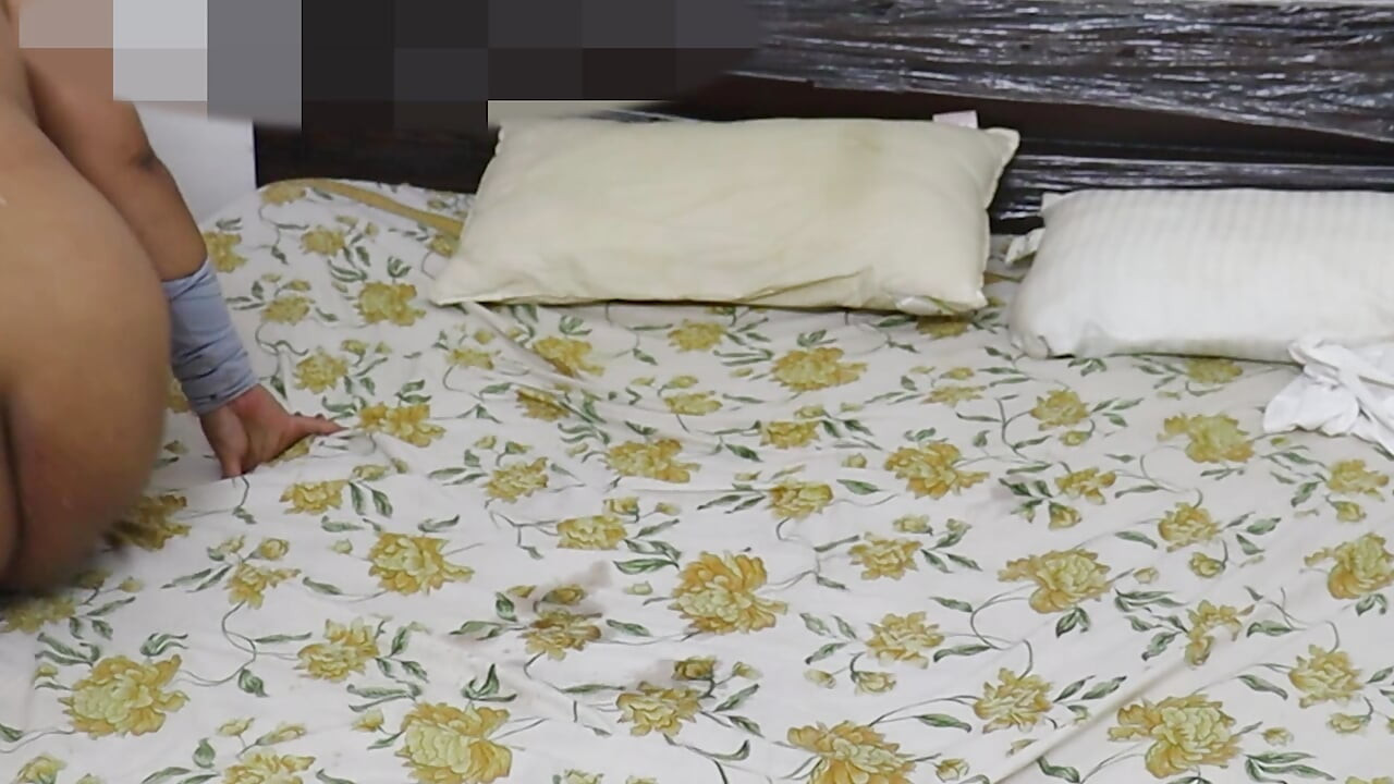 Desi Couple Ki Private Kahani - Chhupi Hui Mohabbat Aur Jazbaat