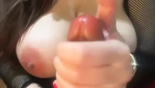 Sexy arabisches tunesisches mädchen mit riesigen titten