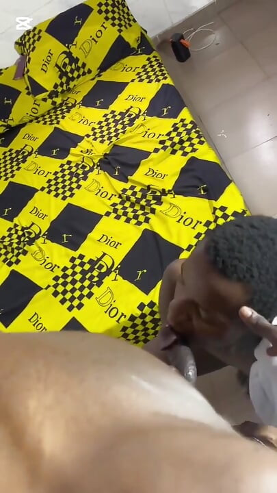 Приколювати милого хлопця