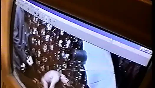 Tante semok ini di-fingering habis-habisan sampai muncrat