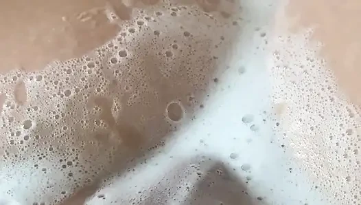 Ich säubere meine schmutzige muschi