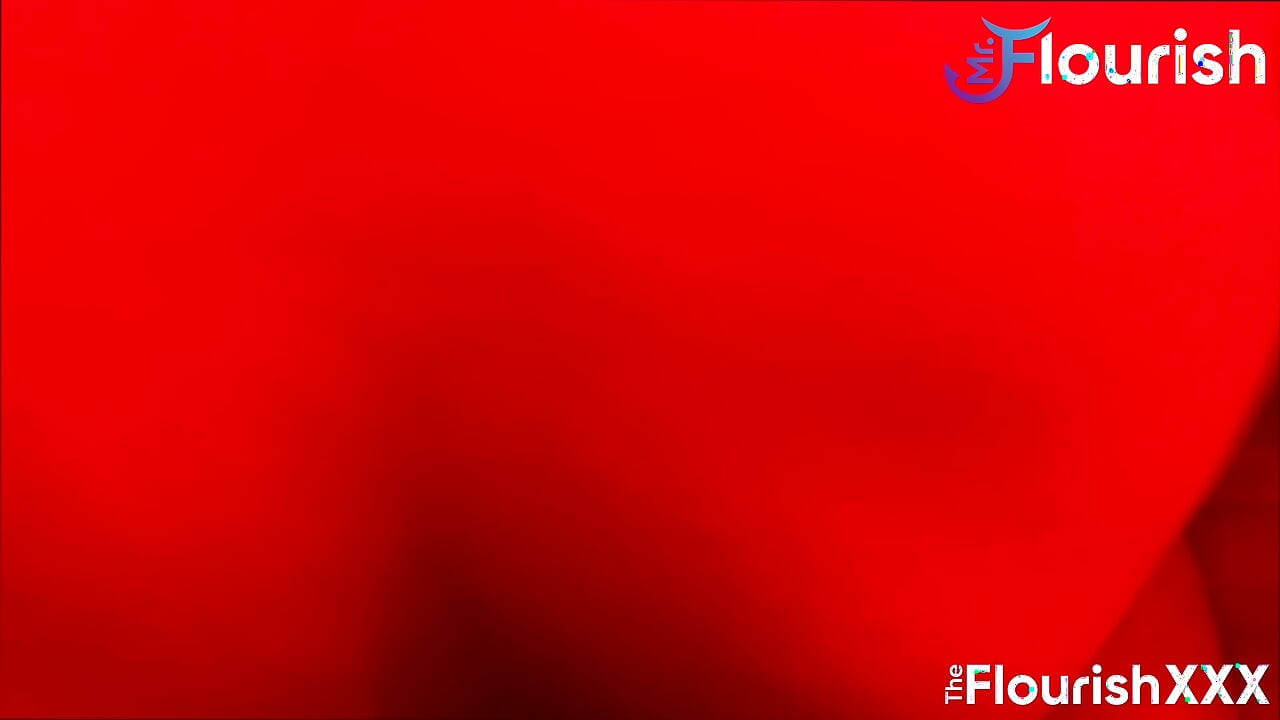 預告片 Anna Cummings 從 MrBloom 那裡獲得紅燈室特輯