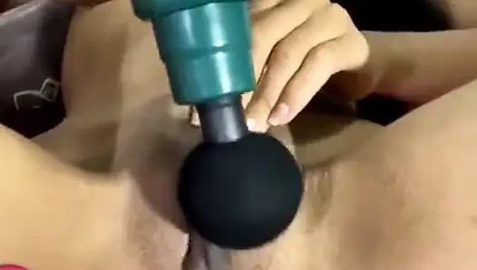Genç Hintli kedicik karım amına masaj yapıyor ve lovense full horney ile götüne ürküyor