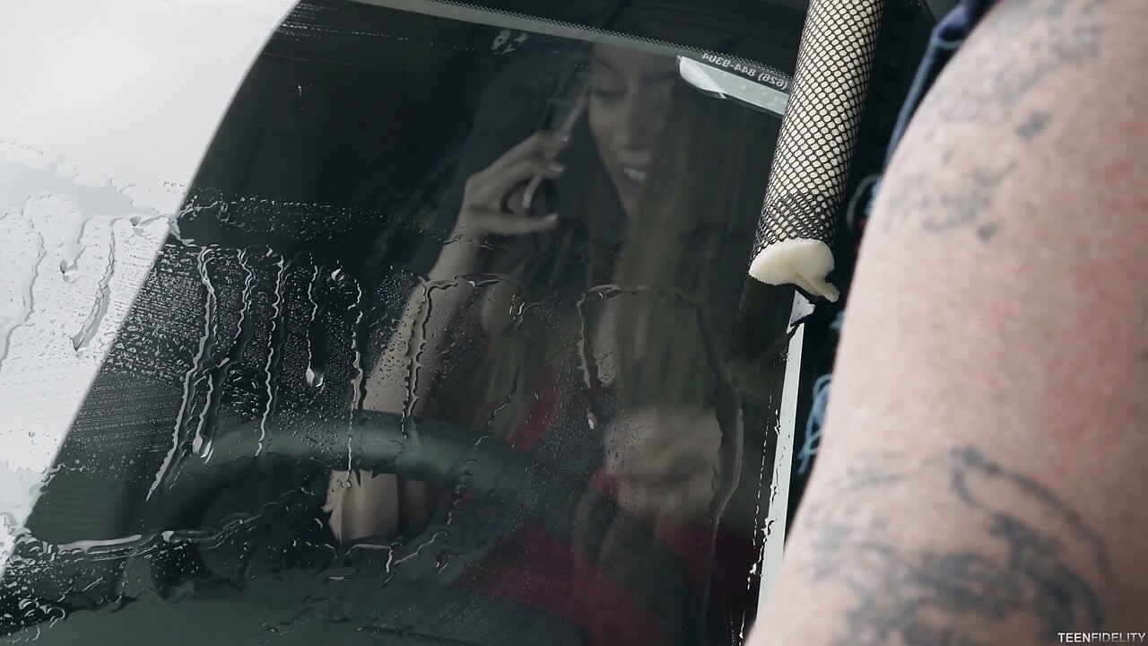 Jill Kassidy recebe o tratamento completo do serviço