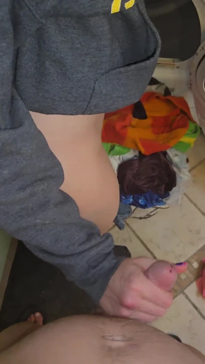 Milf fucks and blows while doing the laundry | Clip 2