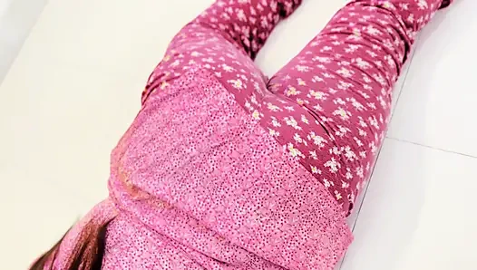 Tamilische 19-jährige sexy stiefschwester mit dickem arsch von punjabi-stiefbruder gefickt, während sie in seinem zimmer ruht - anal abspritzen episode-3