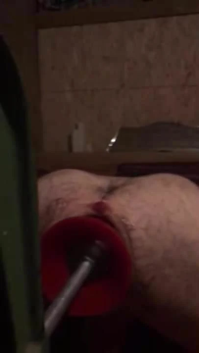 Fuckmachine with 100mm Buttplug