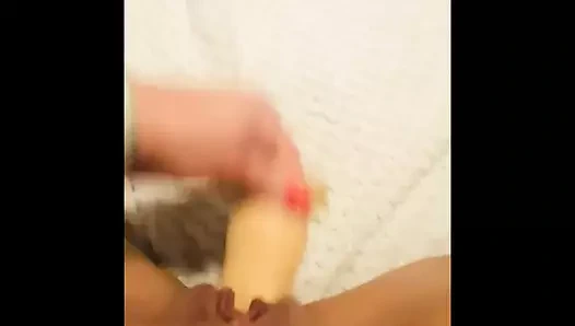 Dildofick mich selbst bis zum orgasmus und squirt