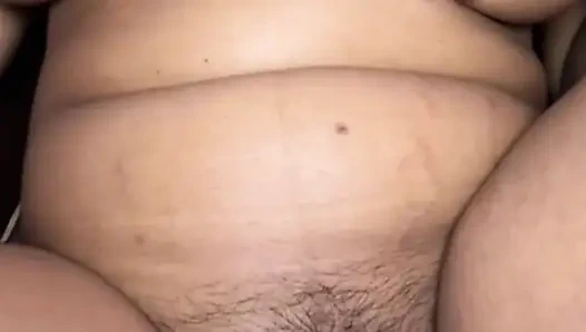 Pure Дези сексуальная крошка трет ее киску