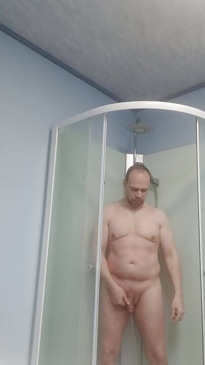 I love showing myself naked and imagining that your wife is fingering herself while looking at me
