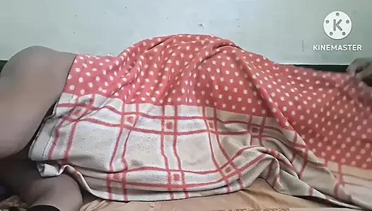 Open my wife saree and squeezing her