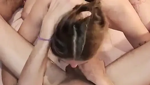 Angelica En Iyi Sakso Çekiyor Ve Tamamen Edepsizleşiyor