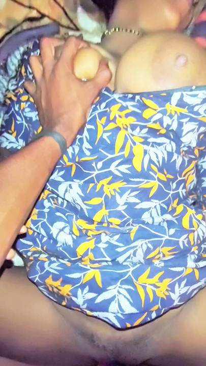 Vídeo de bhabhi de raparigas de Assam 
Vídeo de sexo de Assam Vídeo em inglês de Assam