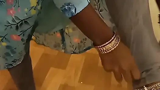 I Seduced Bank Guy in Bra-panties for Emi - Tamil Handjob & Nipple Play! Indianhotwifex