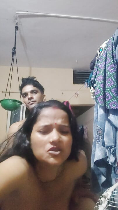 Deshi bhabhi ki chudai video hindi me