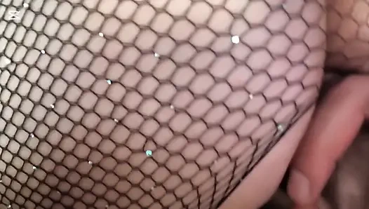 Aku ngasih kontol tante super nakal ini sebelum mulutnya dicrot sperma hangat!