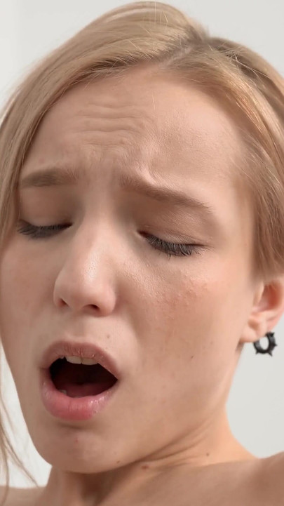 Si comel yang teruja dapat kepuasan solo