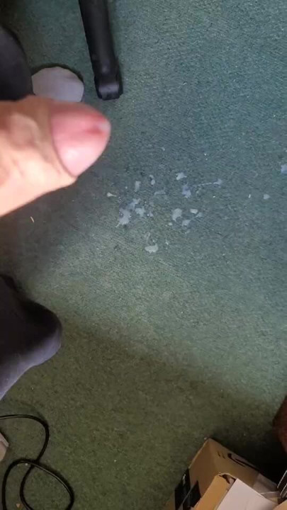 Big cumshot onto floor