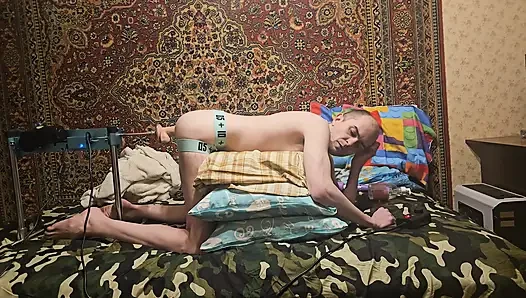 Huge dildo fuck machine rough anal session