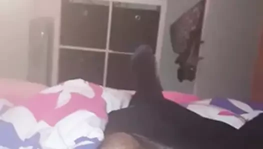 Beni evde orgazm etmek için alay etmek