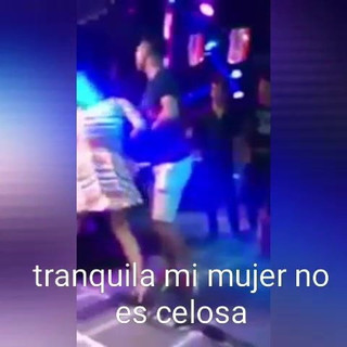 mi mujer no es celosa