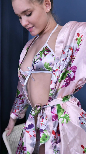 Làm tình nóng bỏng với teen