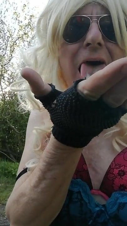 Eating Cum