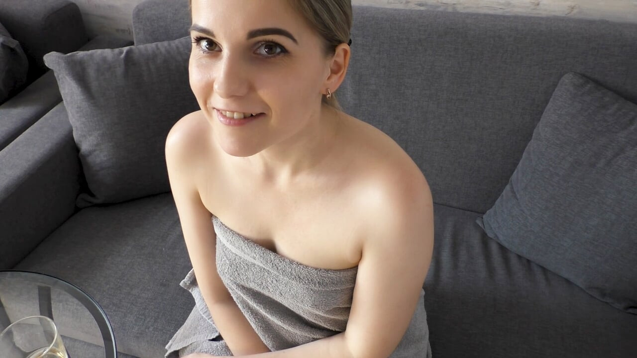 Step Sister Fucked Hard When She Visited Her Step Brother