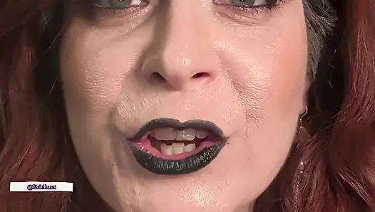 Отвратительный маленький извращенец: мачеха наблюдает, как ты подрачивает, пока я не скажу стоп