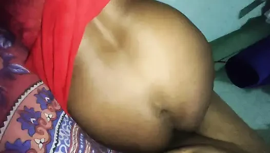 Mera bhabhi mujhe daily chotne deta hai