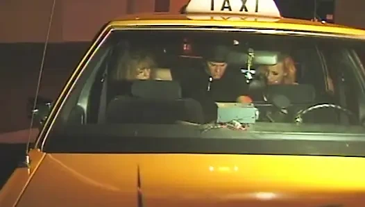 Wilde Taxifahrt: Heiße Momente bei Nacht