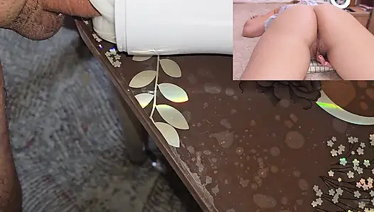 Webcamming mit stiefschwester schief gelaufen! Sie hat mich masturbieren lassen und ihre saftige muschi beobachtet