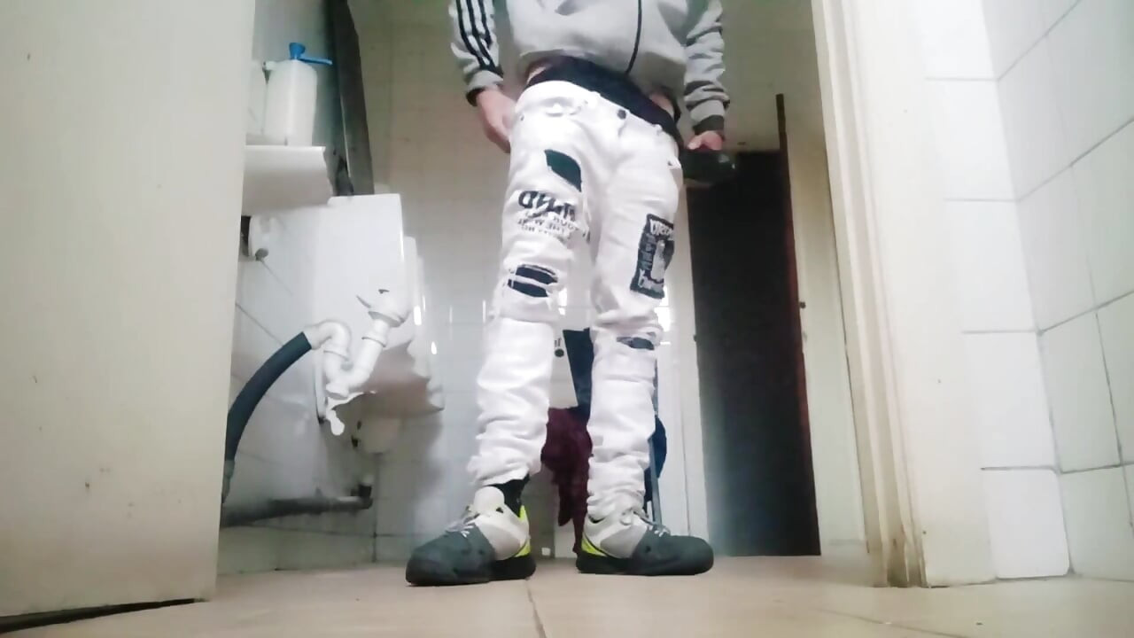 A Young Gay Man Finds Anal Pleasure in an Abandoned Restroom.