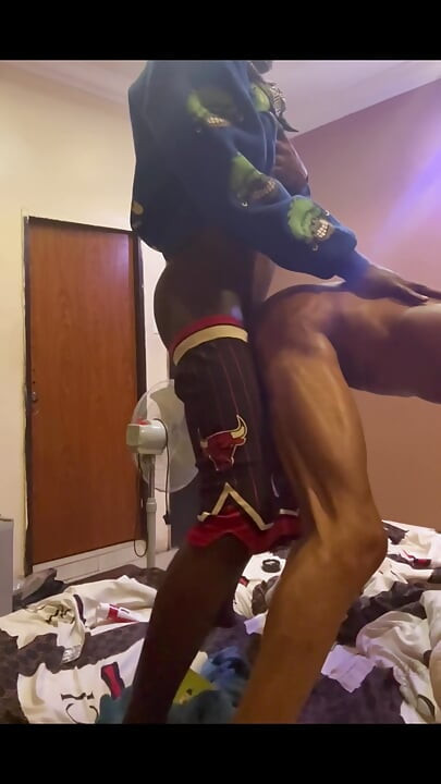 Sürtük büyük erkek kardeş evi