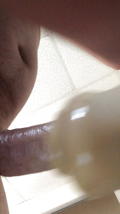 jerking off with the handy w mouth stroker