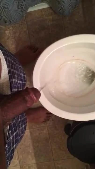 pissing in the mornimg