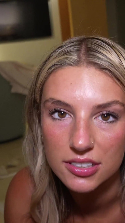 My Teen Stepsister Sucked My Cock on Our Vacation!!!
