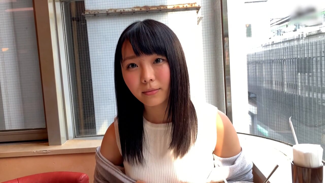 A154F08 A youthful maiden whose charming smile speaks to her good personality and a matching app to join a love hotel! A private shoot with a naked, sloppy close-up sex scene!