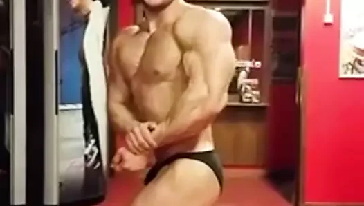 Str8 vücut geliştirmeci büyük esneme