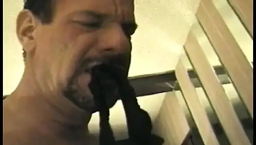 Шаловливый мужчина посещает старую домохозяйку-блондинку Кэти Джонс