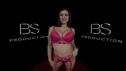 Тройничок Billie Star и леди Лин трахаются с мужиком