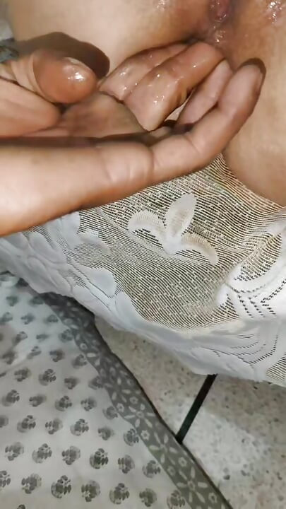 Het Bhabi vill ha massage med sin devar och devar knulla henne och nöjd Bhabi, Full hindi viral video