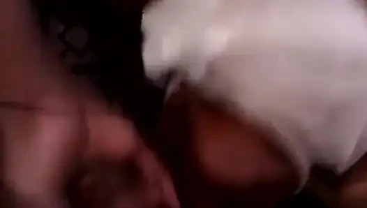 Hintli Müslüman oral seks ve elle muamele